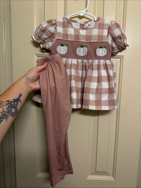 Girls' Gingham Pumpkin Embroidered Top & Dusty Rose Leggings Set